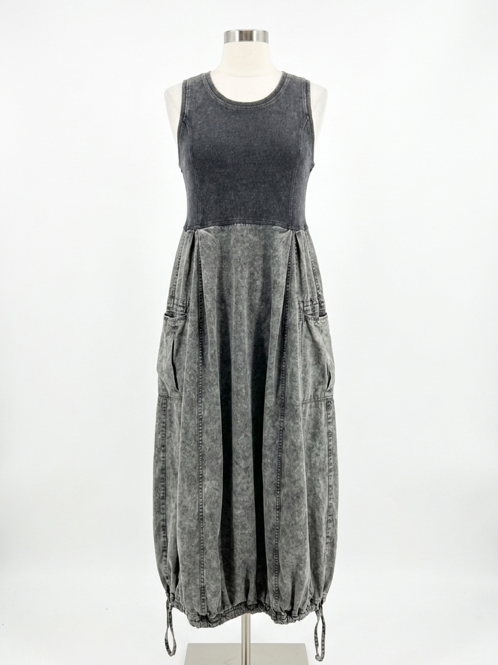NEW EASEL grey dress in grey